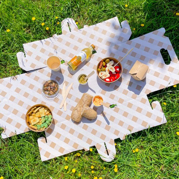 Kleine-tappasbox-voor-catering-bericht-handvat